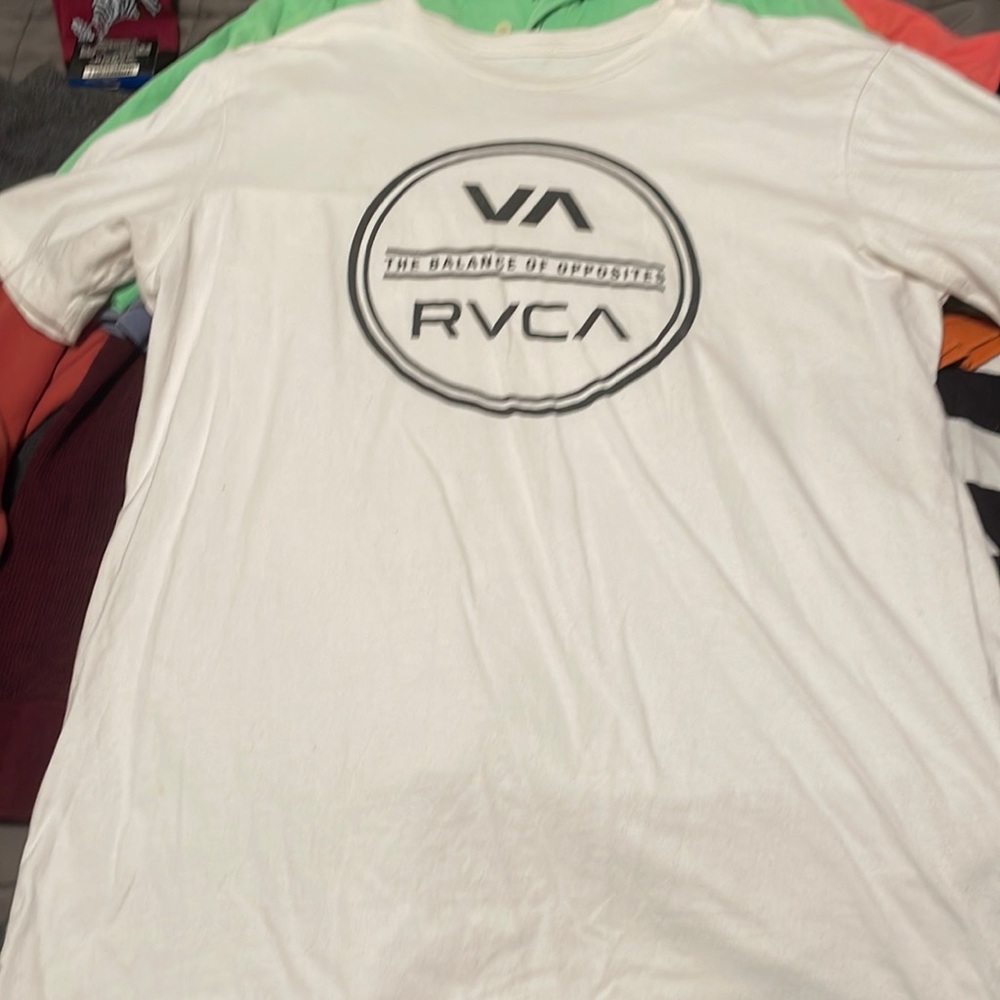 RVCA men’s short sleeve white T-shirt